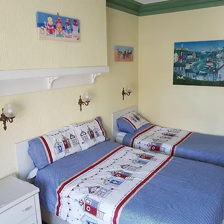 Cumbria Guest House-3
