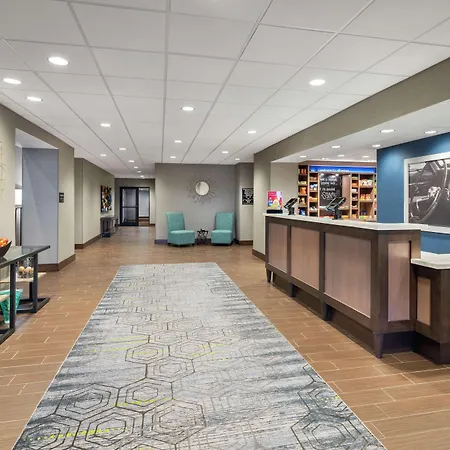 Hampton Inn Sikeston-2