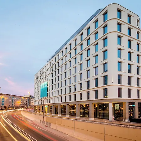 Motel One Frankfurt-Roemer-3
