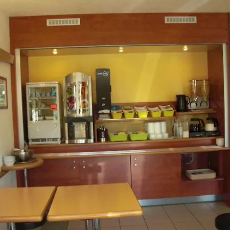 Ibis Budget Orléans Nord Saran-3