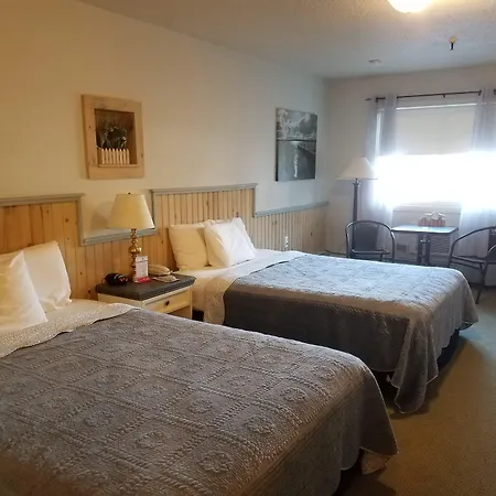 Vacationland Inn & Suites-3