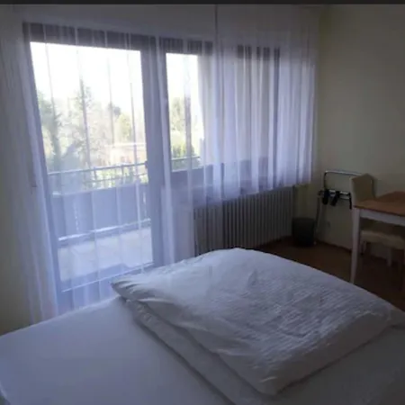 Hotel-Pension Schlossgarten-3