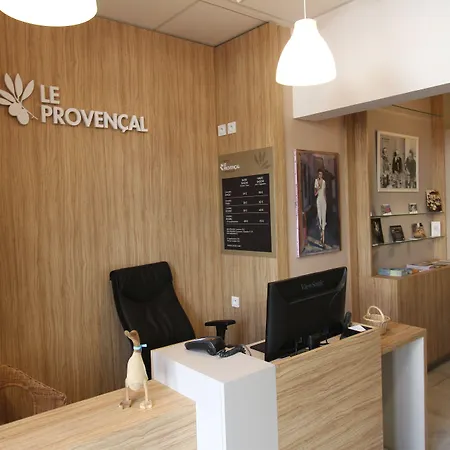 Le Provencal-2