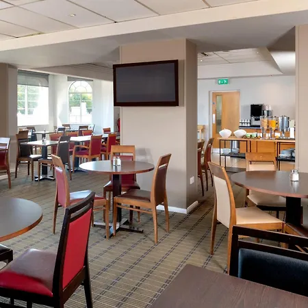 Holiday Inn Express London Chingford By Ihg-3
