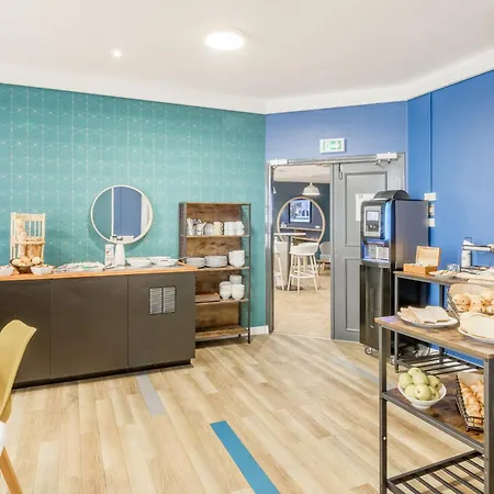 Comfort Hotel Paris Porte D'Ivry-3
