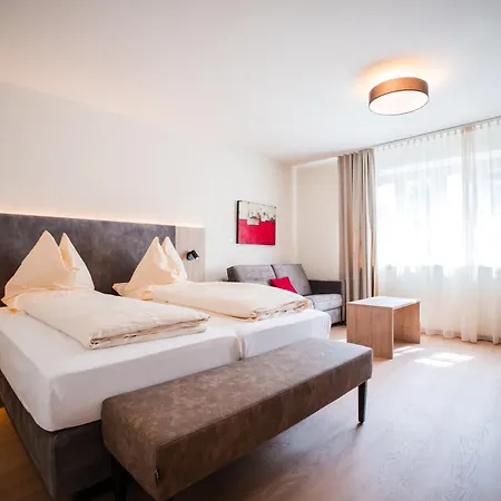 Hotel Rosenvilla-2