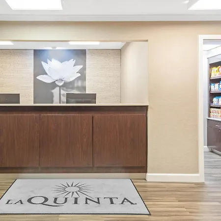 La Quinta By Wyndham Baton Rouge Siegen Lane-2