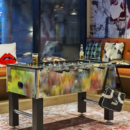 Moxy Duesseldorf South-2