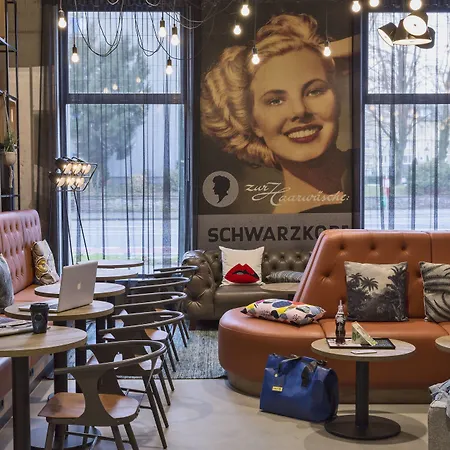 Moxy Duesseldorf South-3