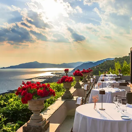 Villa Riviera Resort-2