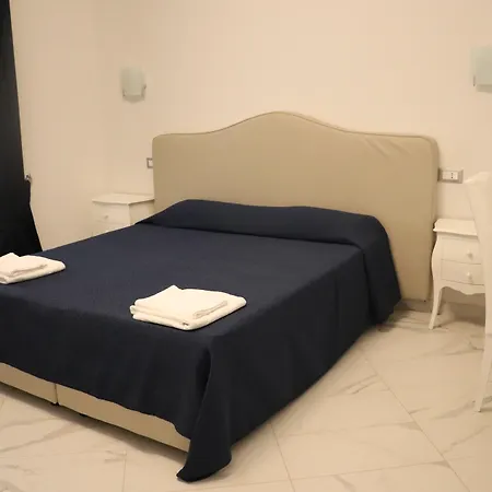 Royal Rooms-3
