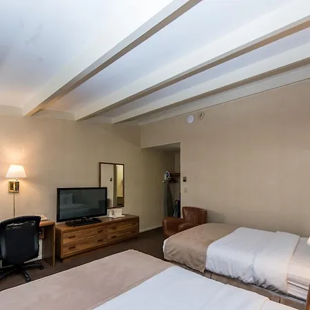 Windjammer Lodge-3