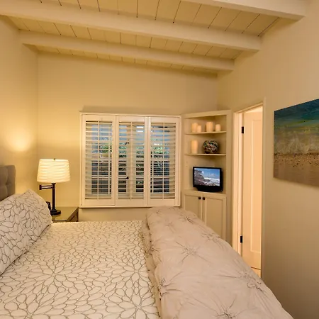 Carmel Country Inn-3