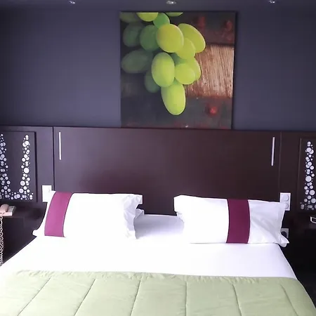 Golf Hotel Colvert - Piscine extérieure et Room Service-3