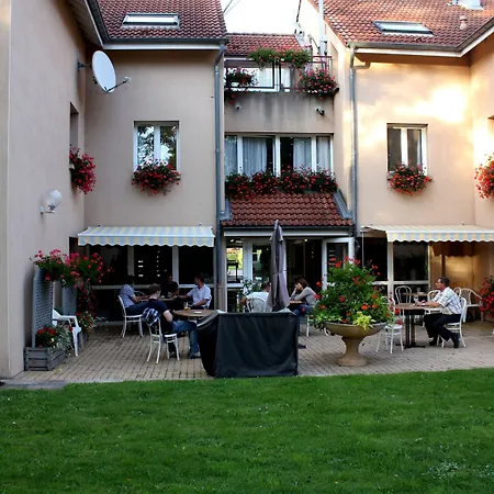 Hotel Acacia Nancy Sud Luneville-3