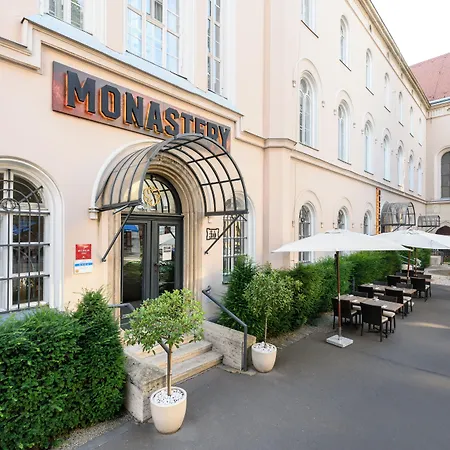 Monastery Boutique Hotel Budapest-3