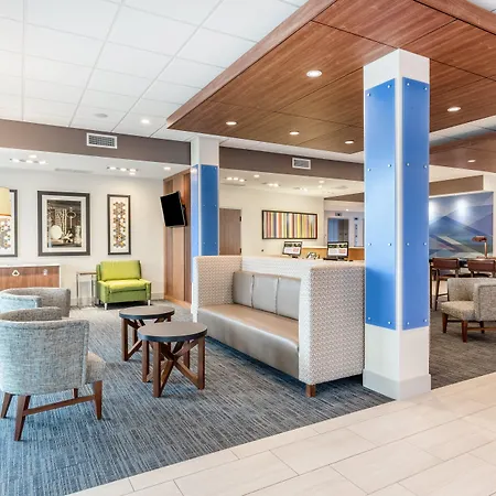Holiday Inn Express & Suites - Springfield North By Ihg-2