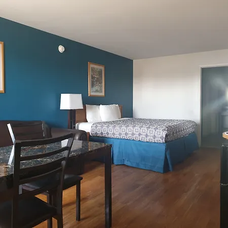 Riata Inn - Rankin-3