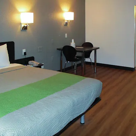 Studio 6-Little Rock, Ar - West-2