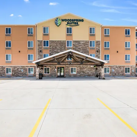Woodspring Suites Davenport Quad Cities-3