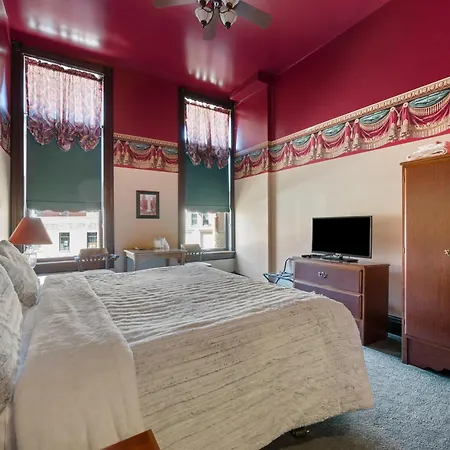 Historic Iron Horse Inn - Deadwood-2