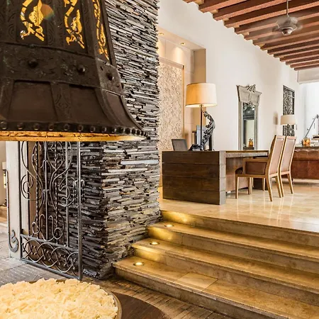 Bastión Luxury Hotel-3