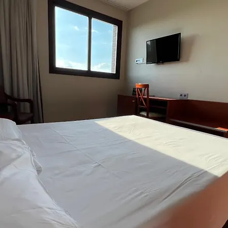 B&B Hotel Tarragona Reus-3