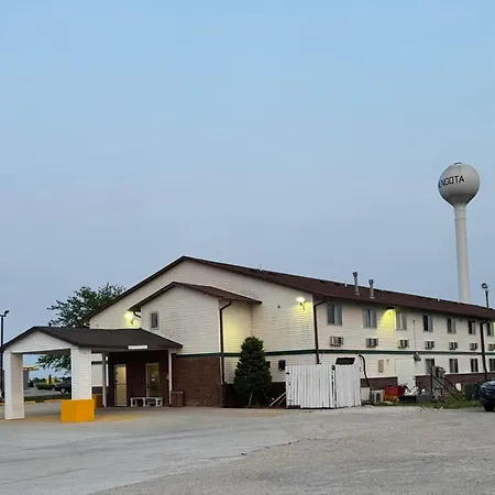 Super 8 By Wyndham Mendota I-39-3