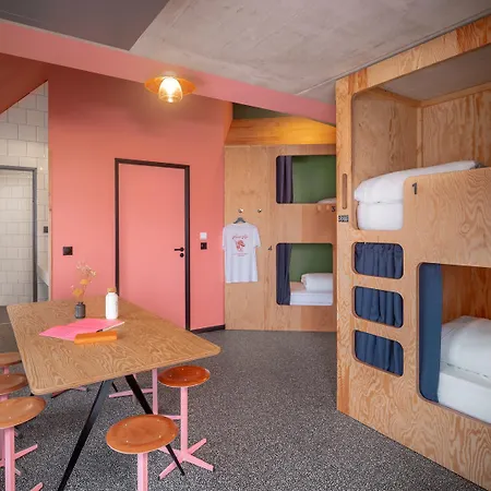 Eklo Hotels Bordeaux Centre Bastide-2
