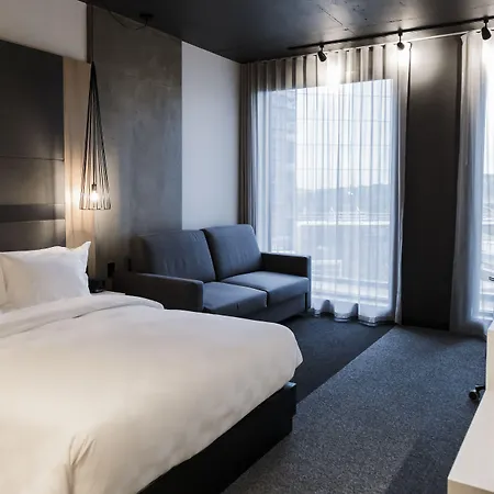 Alt Hotel Saskatoon-2