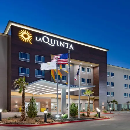 La Quinta Inn & Suites By Wyndham Fort Stockton Northeast-3