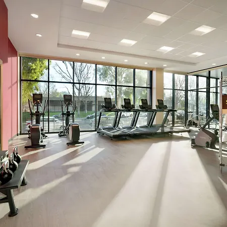 Home2 Suites By Hilton Woodland Hills Los Angeles-3