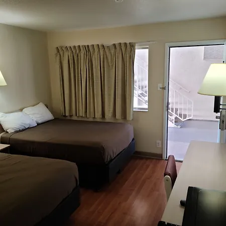 Motel 9 Las Cruces-3