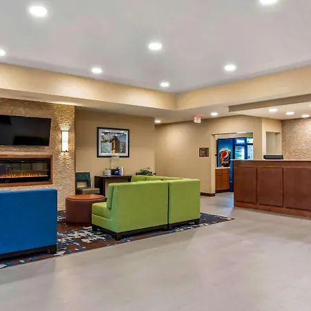 Comfort Inn & Suites Ames Near Isu Campus-2