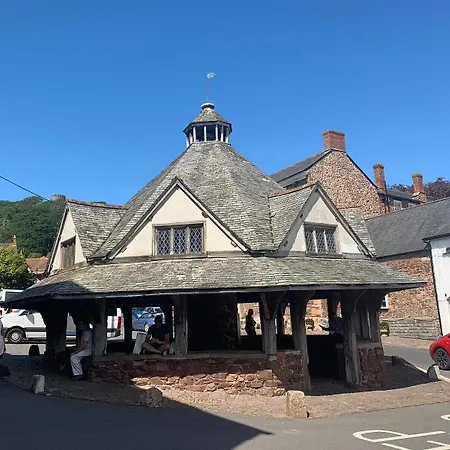 The Carew Arms-3