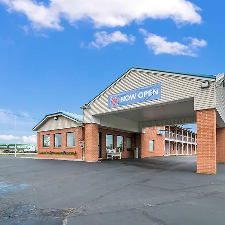 Motel 6-Metropolis, Il-2