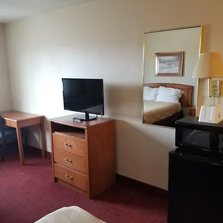 Americas Stay Inn-Leavenworth-3