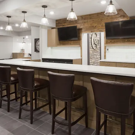 Grandstay Hotel & Suites Rock Valley-3