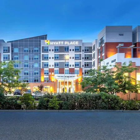 Hyatt Place Kelowna-3