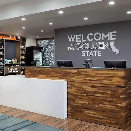 Hampton Inn Oakhurst-Yosemite-2
