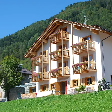 Dolomiti Lodge Villa Gaia-3