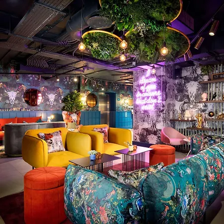 YOTEL Manchester Deansgate-3