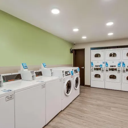 Woodspring Suites Bakersfield Airport-2