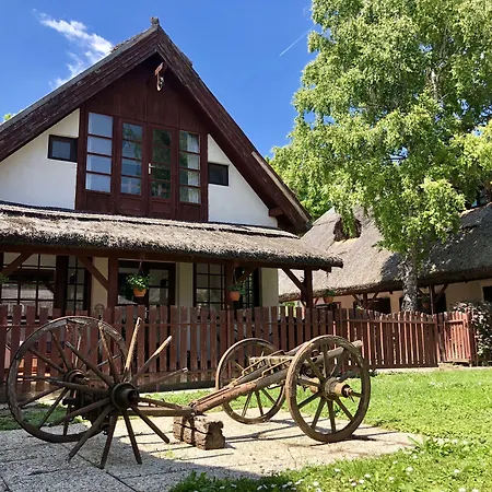 The Houses Of History - Anno 1830-3