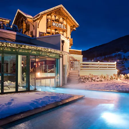 Alpin&Vital Hotel La Perla-3