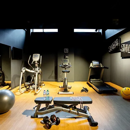 Moxy Glasgow Sec-3