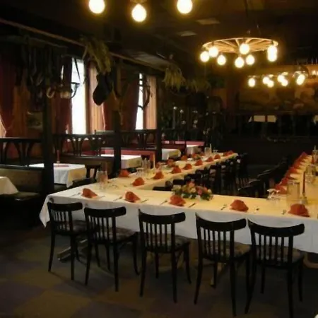 Hotel 4 Hufen-3