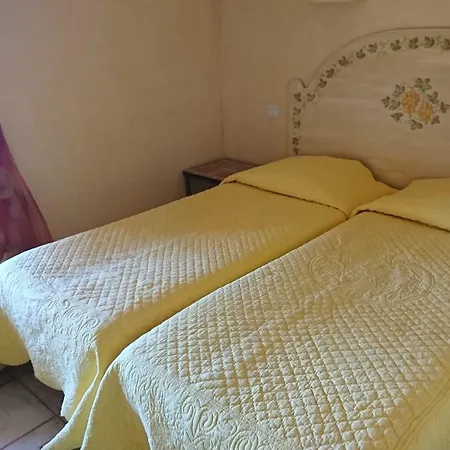 Hotel Les Cavalets-2