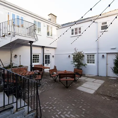 The Wellington-2