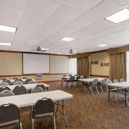 Quality Inn Alice-3